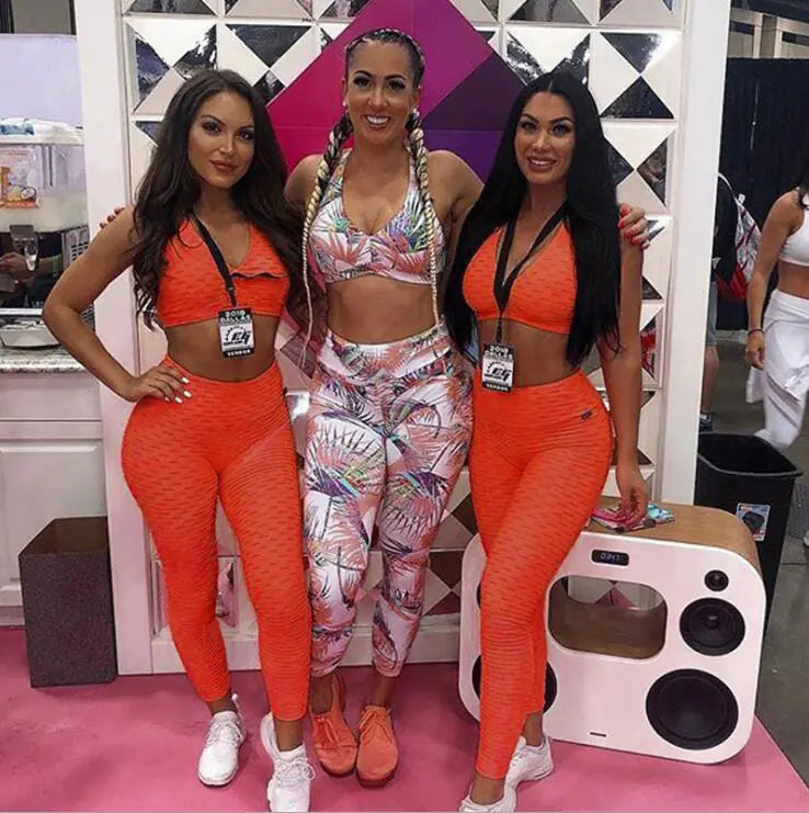 Chic Yoga Gear Set with Leggings